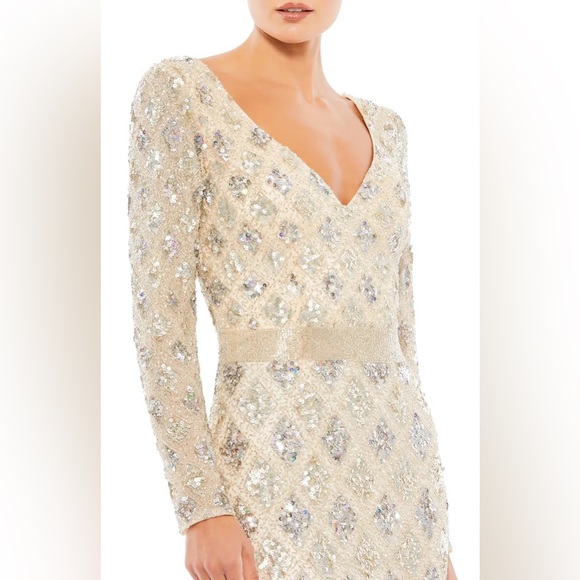 Mac Duggal Long Sleeve Sequin Gown - Picture 4 of 6